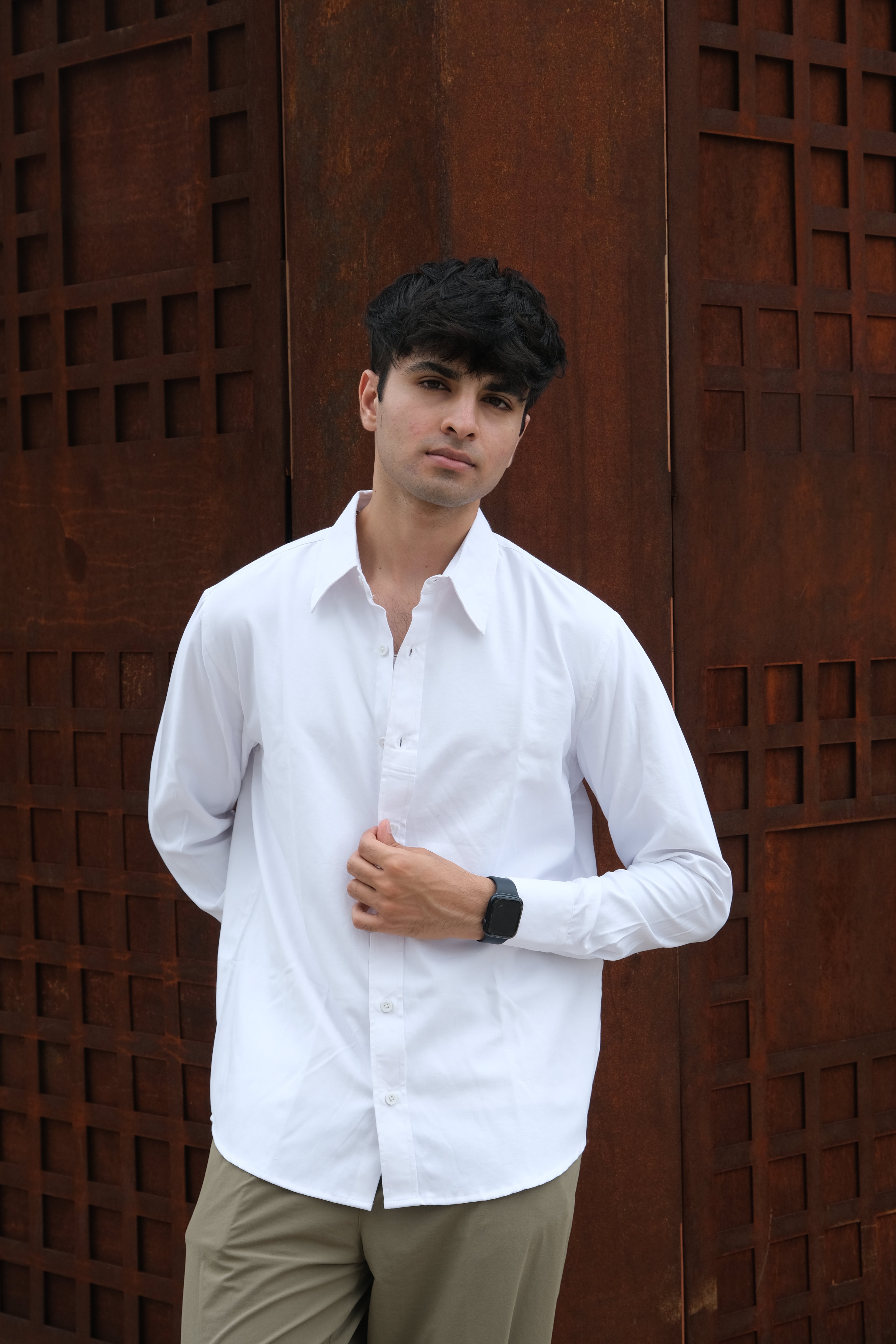 WHITE LINEN SHIRT