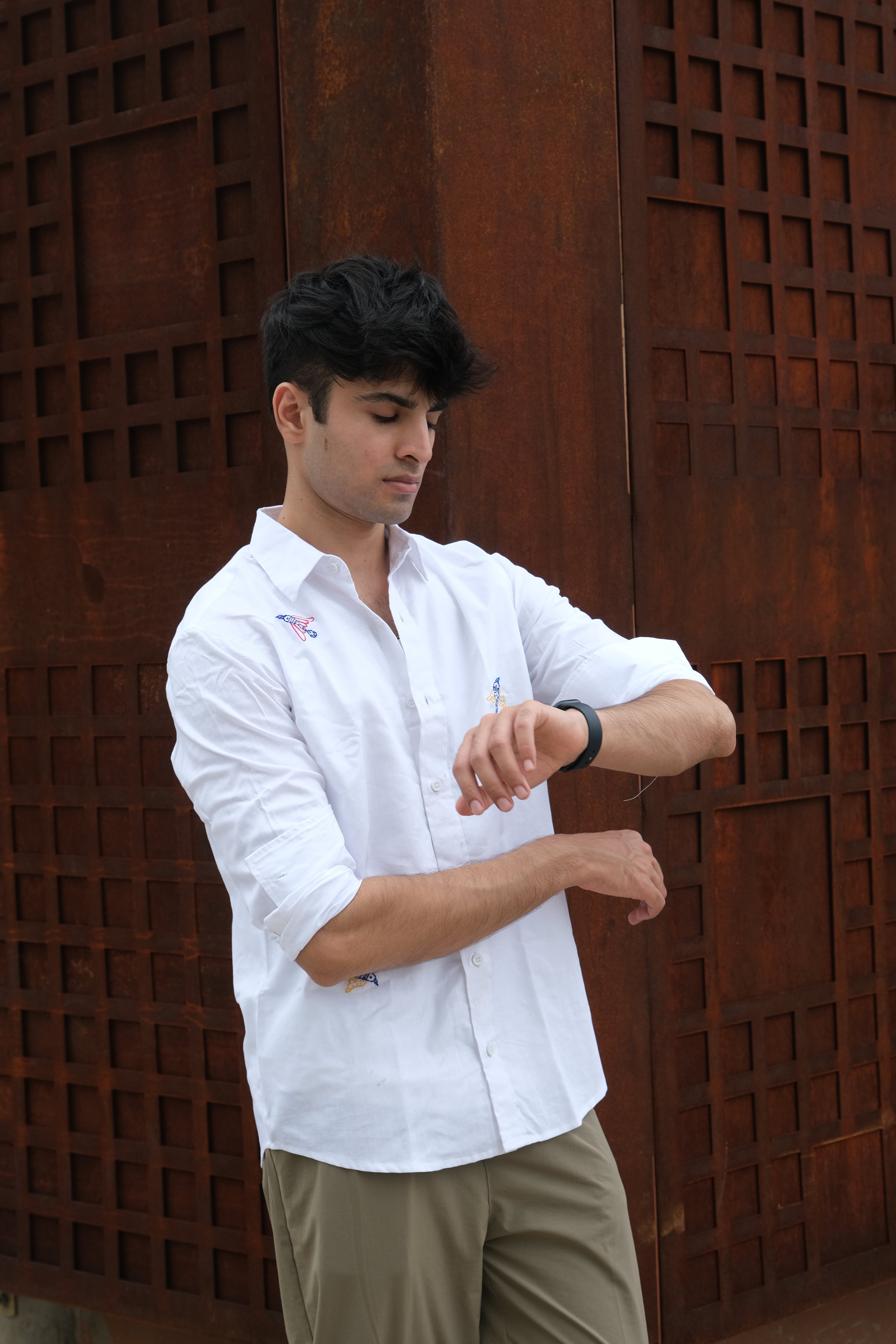 WHITE BIRD LINEN EMBROIDED SHIRT