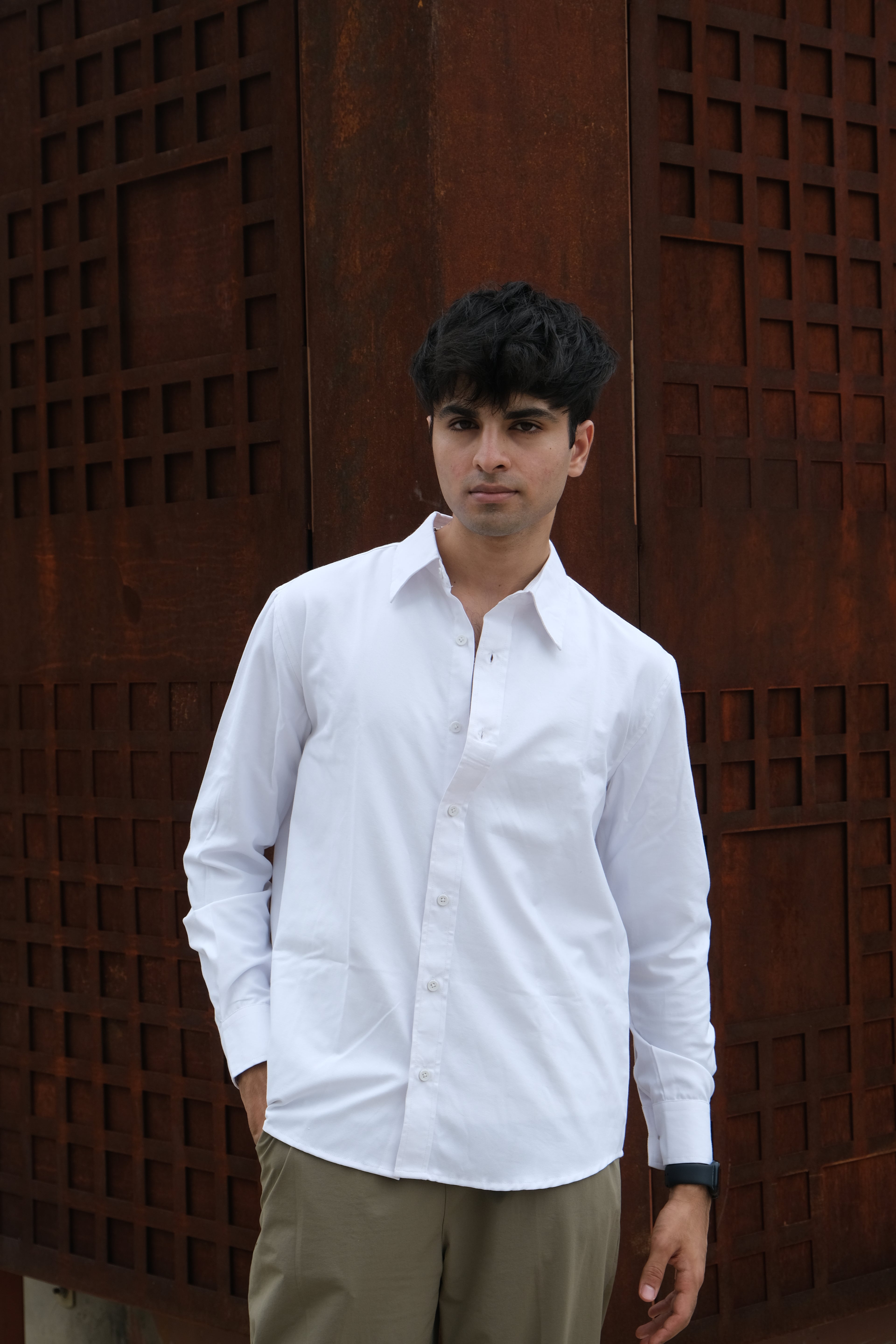WHITE LINEN SHIRT